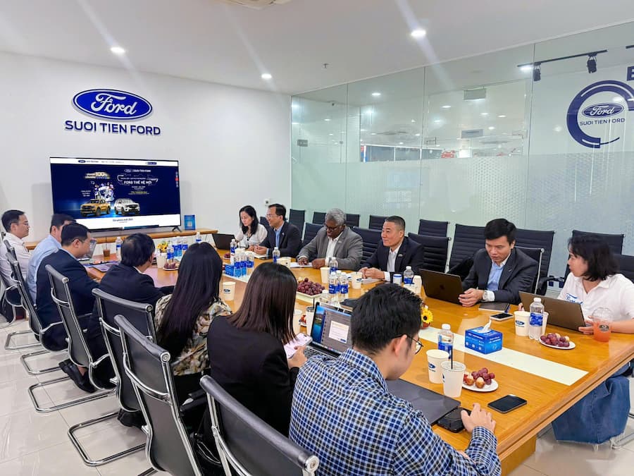 ĐÓN TIẾP BAN LÃNH ĐẠO FORD VIỆT NAM 4