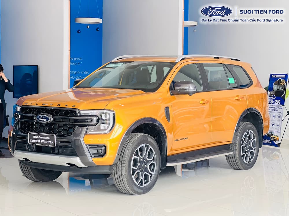 FORD EVEREST WILDTRAK GIAO NGAY THÁNG 4